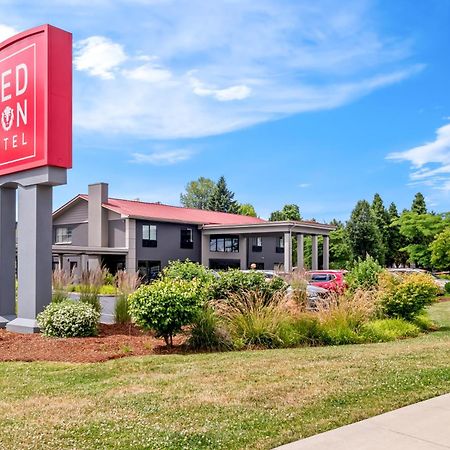 Red Lion Hotel Portland Airport Exterior foto