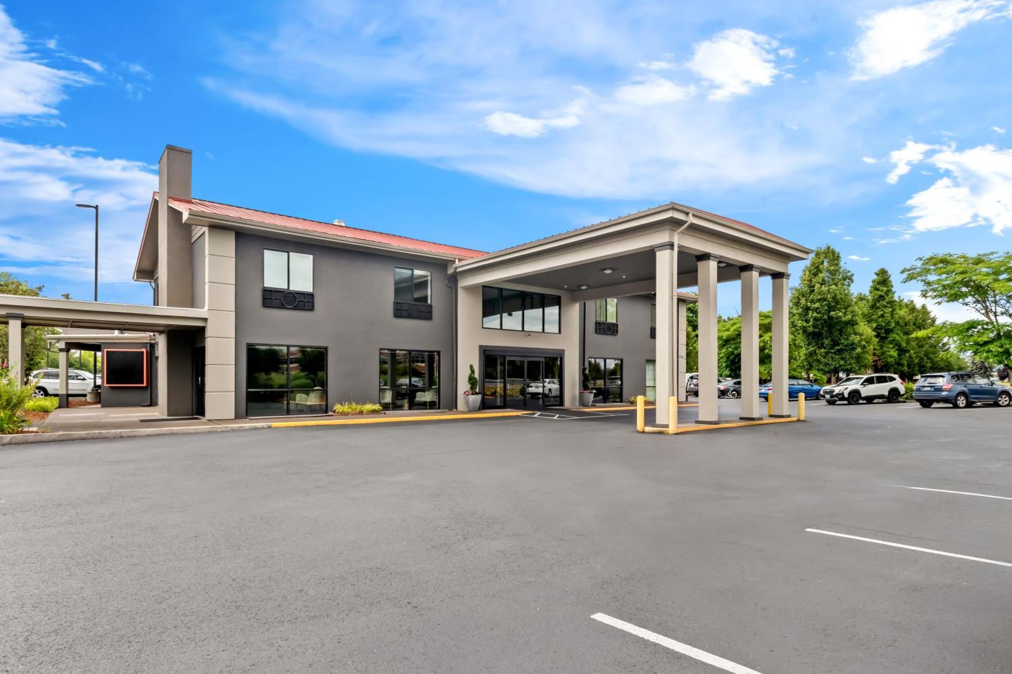 Red Lion Hotel Portland Airport Exterior foto